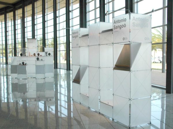 Click Comunicación stand at a trade fair